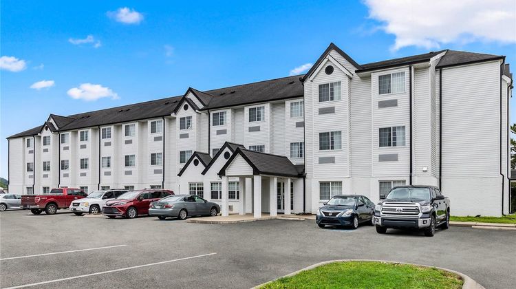 Quality Inn and Suites Nashville - Bellevue Exterior