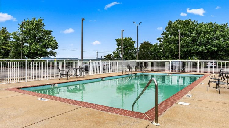 Quality Inn and Suites Nashville - Bellevue Pool