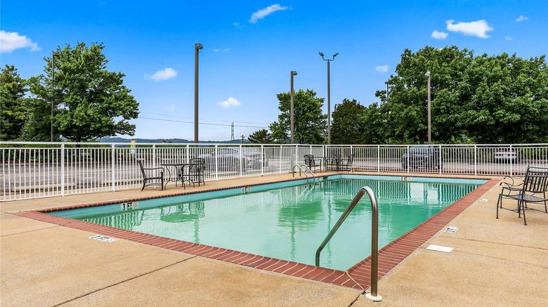 <b>Quality Inn and Suites Nashville - Bellevue Pool</b>. Images powered by <a href="https://iceportal.shijigroup.com/" title="IcePortal" target="_blank">IcePortal</a>.
