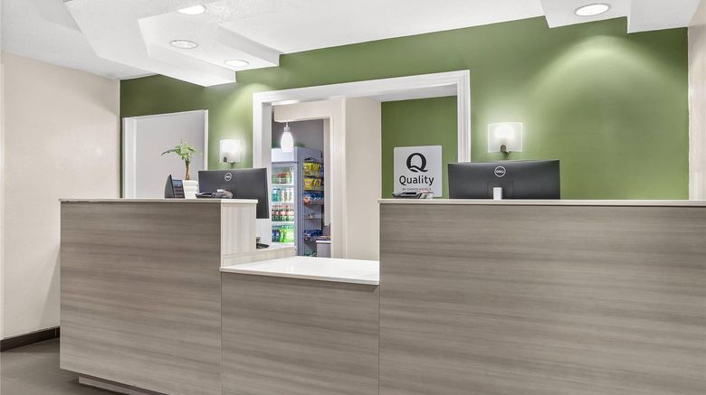 <b>Quality Inn and Suites Nashville - Bellevue Lobby</b>. Images powered by <a href="https://iceportal.shijigroup.com/" title="IcePortal" target="_blank">IcePortal</a>.