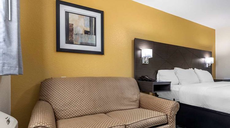 Quality Inn Room