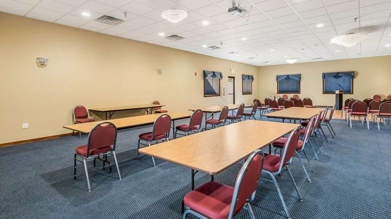 <b>Econo Lodge Meeting</b>. Images powered by <a href="https://iceportal.shijigroup.com/" title="IcePortal" target="_blank">IcePortal</a>.