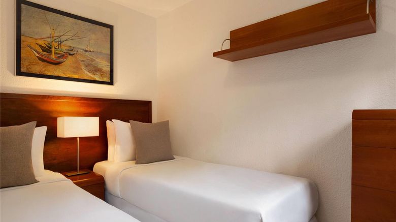 <b>Ramada Hotel & Suites Costa del Sol Suite</b>. Images powered by <a href="https://iceportal.shijigroup.com/" title="IcePortal" target="_blank">IcePortal</a>.