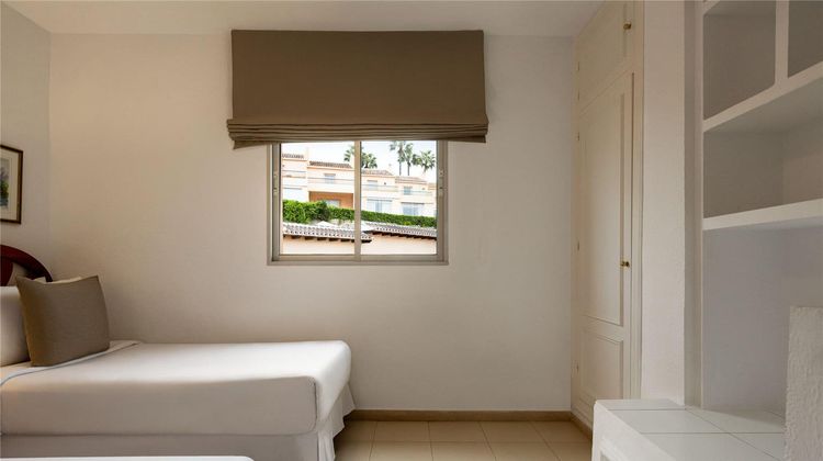 Ramada Hotel & Suites Costa del Sol Suite