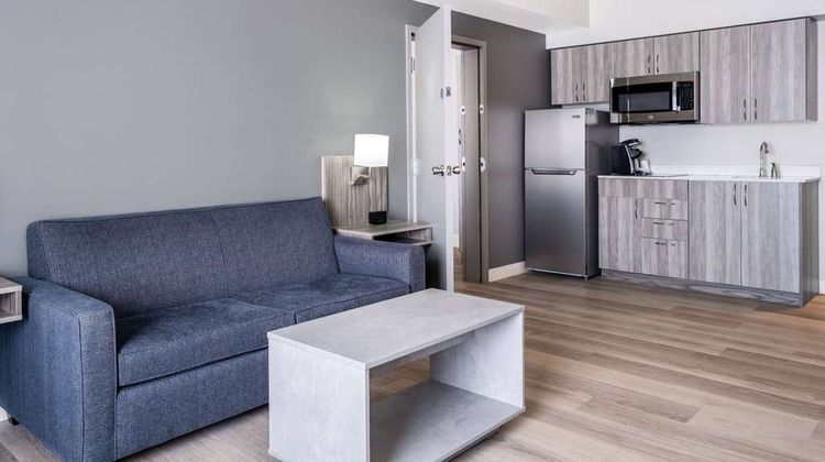 Microtel Inn & Suites by Wyndham Kanata Suite