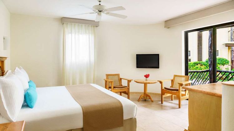 The Reef Playacar Resort & Spa Room