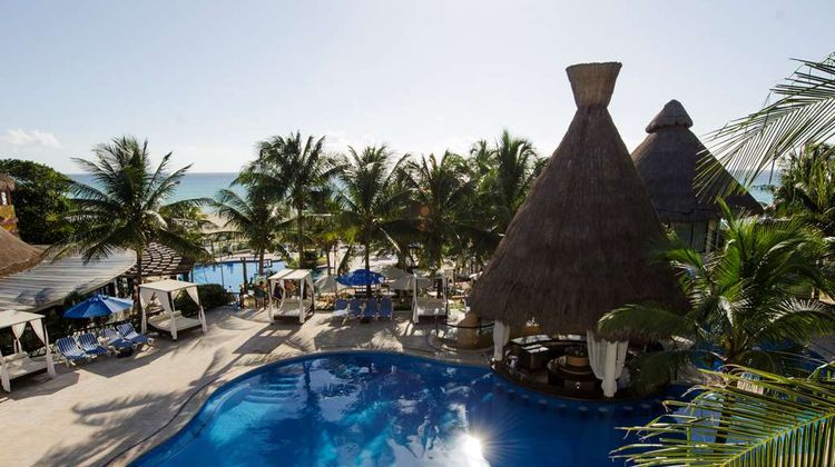 The Reef Playacar Resort & Spa Pool