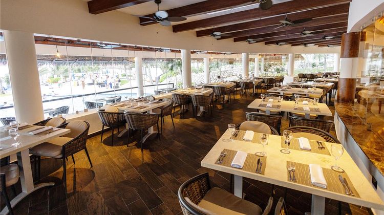 The Reef Playacar Resort & Spa Restaurant