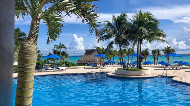 The Reef Playacar Resort & Spa Pool