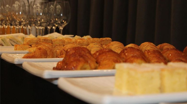 <b>Mercure Rosario Meeting</b>. Images powered by <a href="https://iceportal.shijigroup.com/" title="IcePortal" target="_blank">IcePortal</a>.