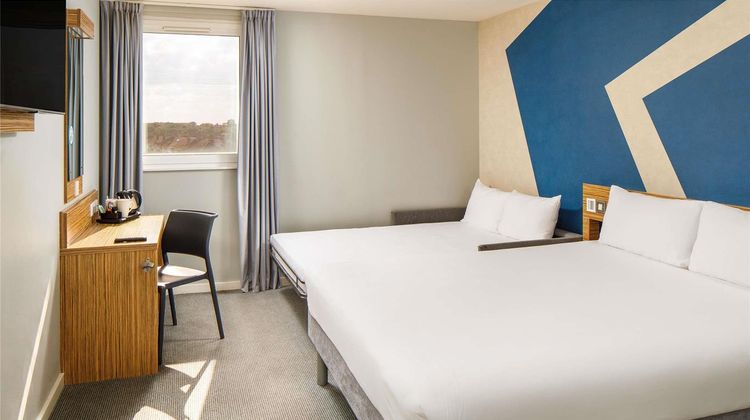 Ibis budget London Heathrow Central Room