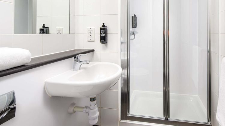 Ibis budget London Heathrow Central Room