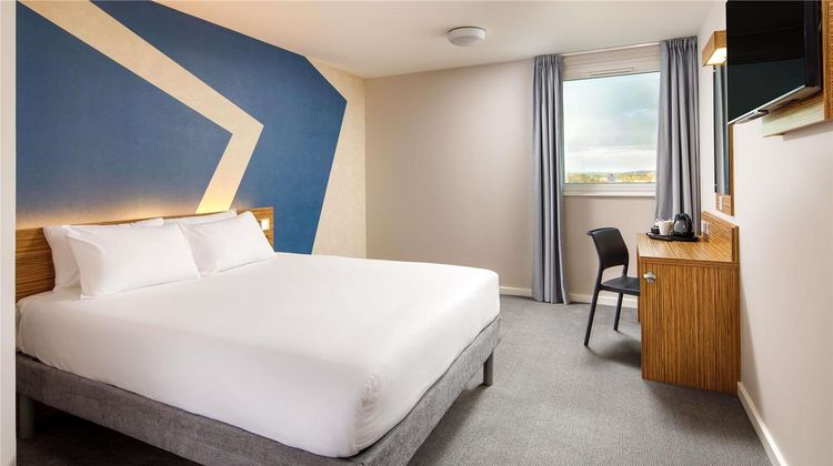 Ibis budget London Heathrow Central Exterior