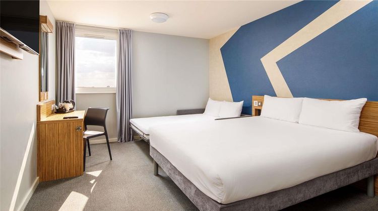 Ibis budget London Heathrow Central Room