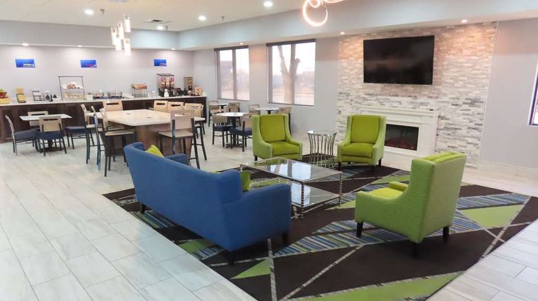 <b>Best Western Childress West Hotel Lobby</b>. Images powered by <a href="https://iceportal.shijigroup.com/" title="IcePortal" target="_blank">IcePortal</a>.