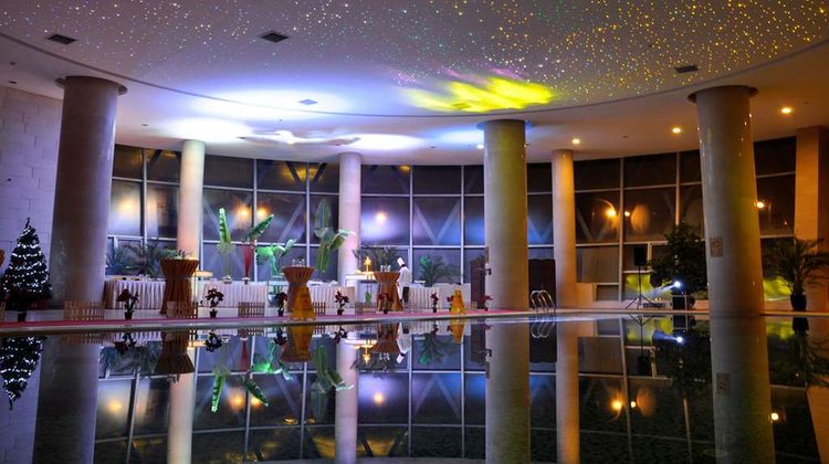 Radisson Hotel Tianjin Aqua City Pool