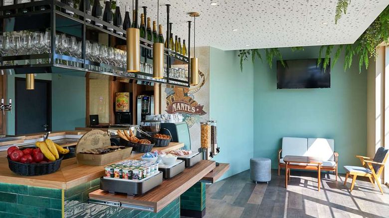 <b>Hotel Akena-Nantes Reze Airport Restaurant</b>. Images powered by <a href="https://iceportal.shijigroup.com/" title="IcePortal" target="_blank">IcePortal</a>.