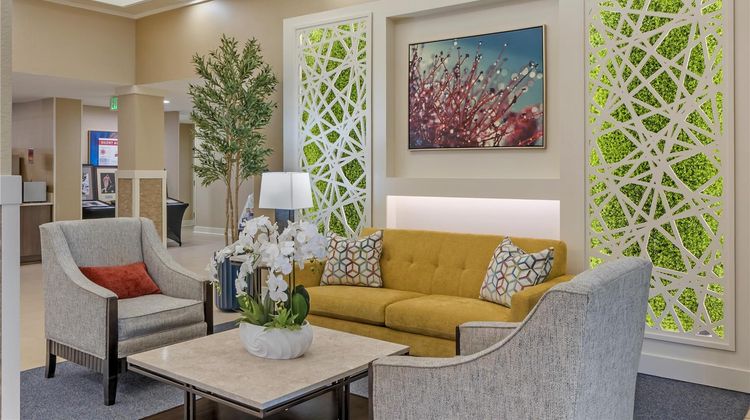 Best Western Plus Orlando East-UCF Area Lobby