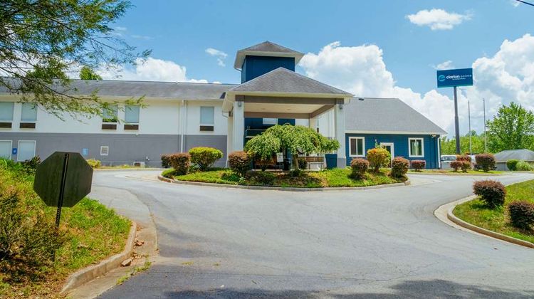 Clarion Pointe Dillard Exterior