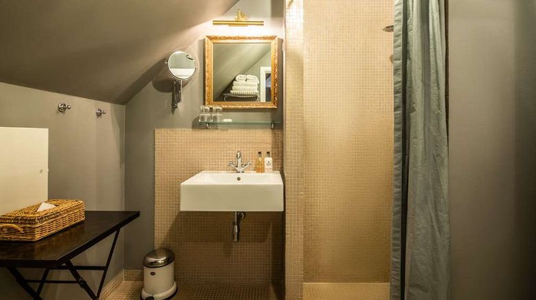 <b>Hotel Villa Provence Room</b>. Images powered by <a href="https://iceportal.shijigroup.com/" title="IcePortal" target="_blank">IcePortal</a>.