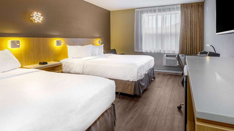 <b>Clarion Pointe Quebec Airport Room</b>. Images powered by <a href="https://iceportal.shijigroup.com/" title="IcePortal" target="_blank">IcePortal</a>.