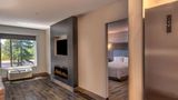Hampton Inn & Suites South Lake Tahoe Room