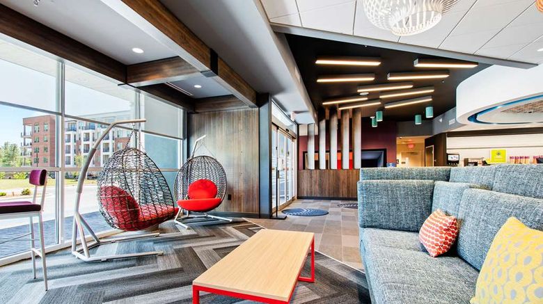 <b>Tru by Hilton Chapel Hill Lobby</b>. Images powered by <a href="https://iceportal.shijigroup.com/" title="IcePortal" target="_blank">IcePortal</a>.