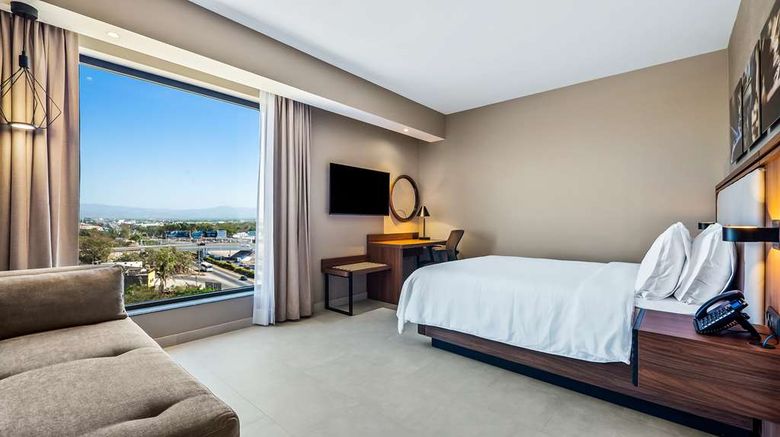 <b>Hampton Inn by Hilton Nuevo Vallarta Room</b>. Images powered by <a href="https://iceportal.shijigroup.com/" title="IcePortal" target="_blank">IcePortal</a>.