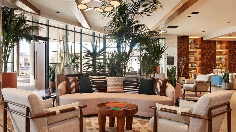 <b>Senna House, Curio Collection by Hilton Lobby</b>. Images powered by <a href="https://iceportal.shijigroup.com/" title="IcePortal" target="_blank">IcePortal</a>.
