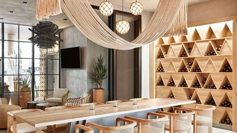 <b>Senna House, Curio Collection by Hilton Restaurant</b>. Images powered by <a href="https://iceportal.shijigroup.com/" title="IcePortal" target="_blank">IcePortal</a>.