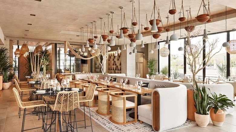 <b>Senna House, Curio Collection by Hilton Restaurant</b>. Images powered by <a href="https://iceportal.shijigroup.com/" title="IcePortal" target="_blank">IcePortal</a>.