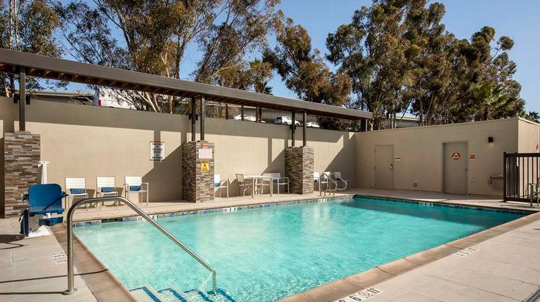 <b>Home2 Suites by Hilton Redland LomaLinda Pool</b>. Images powered by <a href="https://iceportal.shijigroup.com/" title="IcePortal" target="_blank">IcePortal</a>.