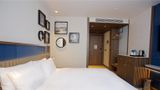 <b>Hampton by Hilton Istanbul Old City Room</b>. Images powered by <a href="https://iceportal.shijigroup.com/" title="IcePortal" target="_blank">IcePortal</a>.