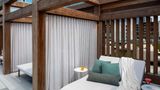 <b>Conrad Nashville Pool</b>. Images powered by <a href="https://iceportal.shijigroup.com/" title="IcePortal" target="_blank">IcePortal</a>.