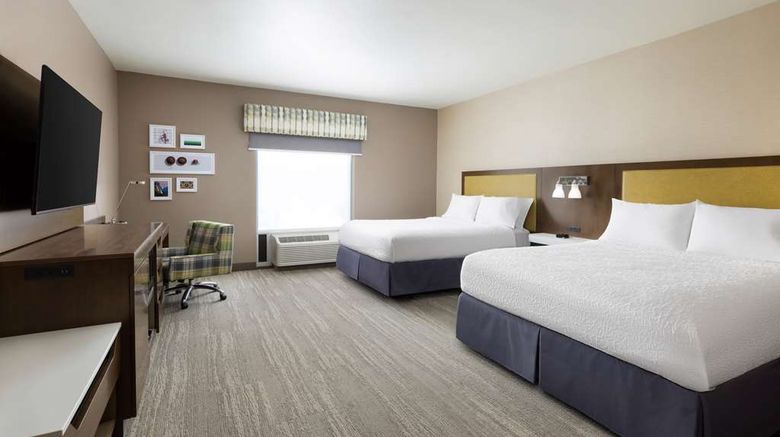 <b>Hampton Inn Oakhurst-Yosemite Room</b>. Images powered by <a href="https://iceportal.shijigroup.com/" title="IcePortal" target="_blank">IcePortal</a>.