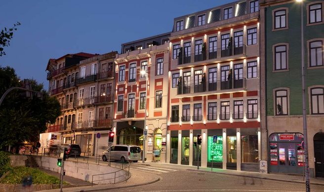 Se Catedral Hotel, Tapestry Collection Exterior