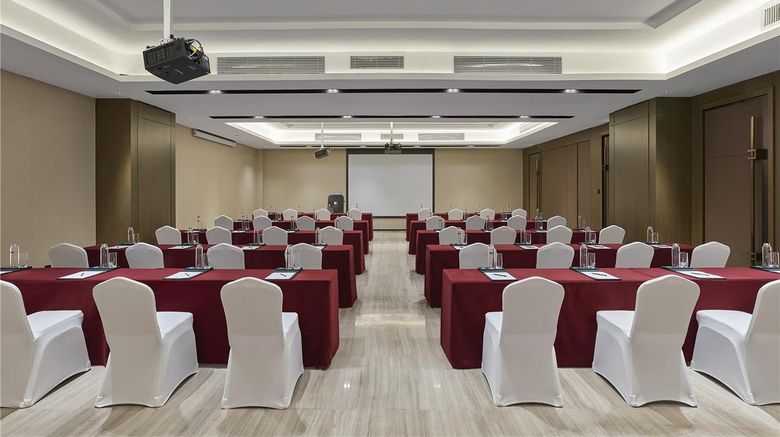 <b>DoubleTree by Hilton Quzhou Meeting</b>. Images powered by <a href="https://iceportal.shijigroup.com/" title="IcePortal" target="_blank">IcePortal</a>.