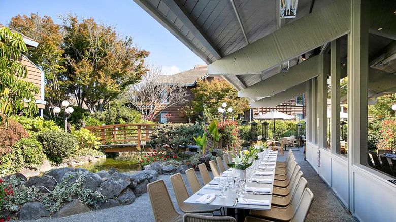 <b>Seacliff Inn Aptos Restaurant</b>. Images powered by <a href="https://iceportal.shijigroup.com/" title="IcePortal" target="_blank">IcePortal</a>.