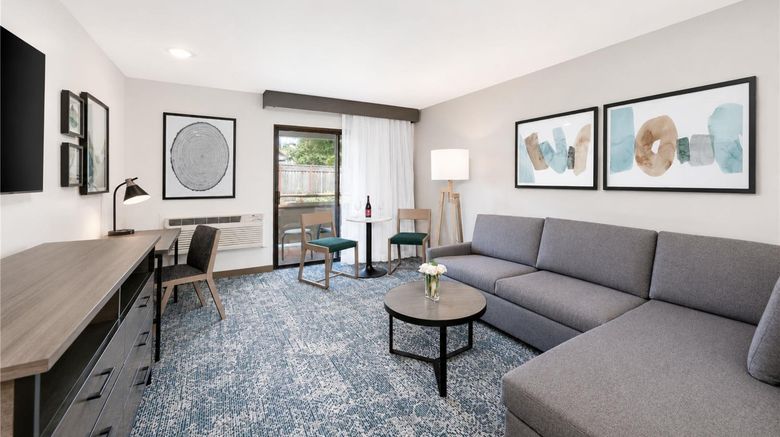<b>Seacliff Inn Aptos Room</b>. Images powered by <a href="https://iceportal.shijigroup.com/" title="IcePortal" target="_blank">IcePortal</a>.