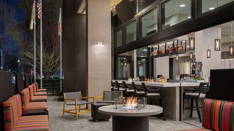 Home2 Suites by Hilton Woodland Hills Restaurant