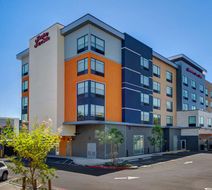 Hampton Inn & Suites Rancho Cucamonga Exterior