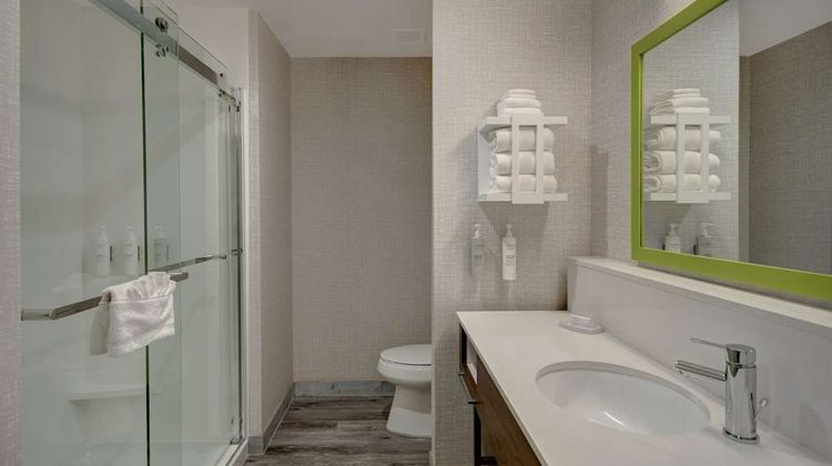 Hampton Inn & Suites Rancho Cucamonga Room