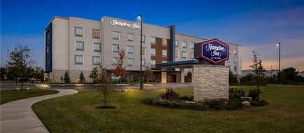 Hampton Inn Huntley Chicago Exterior