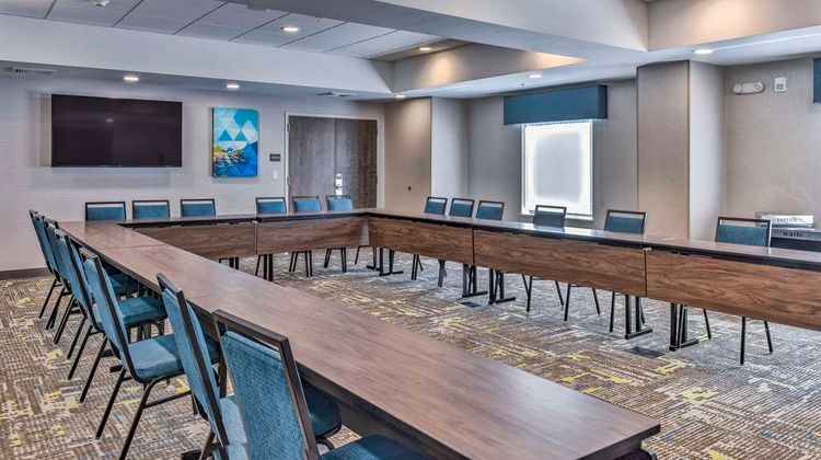 Hampton Inn & Suites Keene Meeting