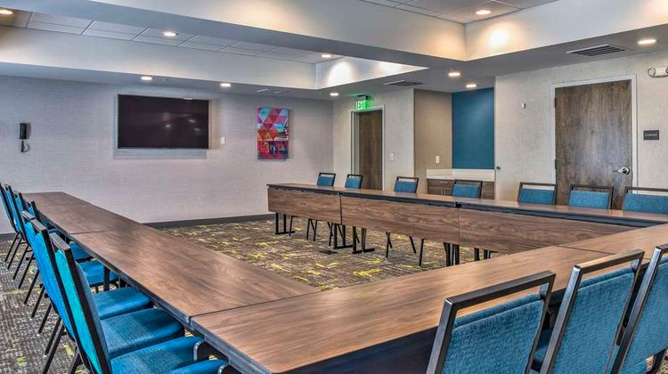 Hampton Inn & Suites Keene Meeting