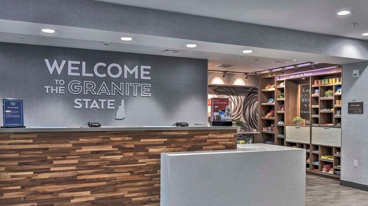 Hampton Inn & Suites Keene Lobby