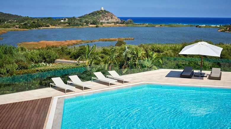 <b>Conrad Chia Laguna Resort Pool</b>. Images powered by <a href="https://iceportal.shijigroup.com/" title="IcePortal" target="_blank">IcePortal</a>.