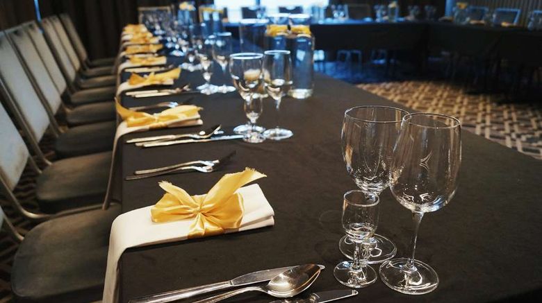 <b>Hampton by Hilton Bialystok Meeting</b>. Images powered by <a href="https://iceportal.shijigroup.com/" title="IcePortal" target="_blank">IcePortal</a>.