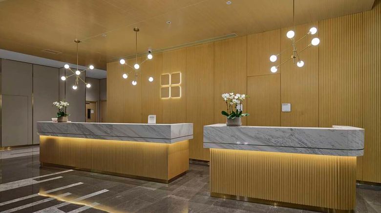 <b>Hilton Garden Inn Tianjin Huayuan Lobby</b>. Images powered by <a href="https://iceportal.shijigroup.com/" title="IcePortal" target="_blank">IcePortal</a>.