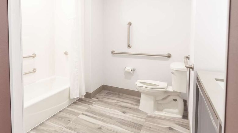<b>Hilton Garden Inn Broomfield Boulder Room</b>. Images powered by <a href="https://iceportal.shijigroup.com/" title="IcePortal" target="_blank">IcePortal</a>.
